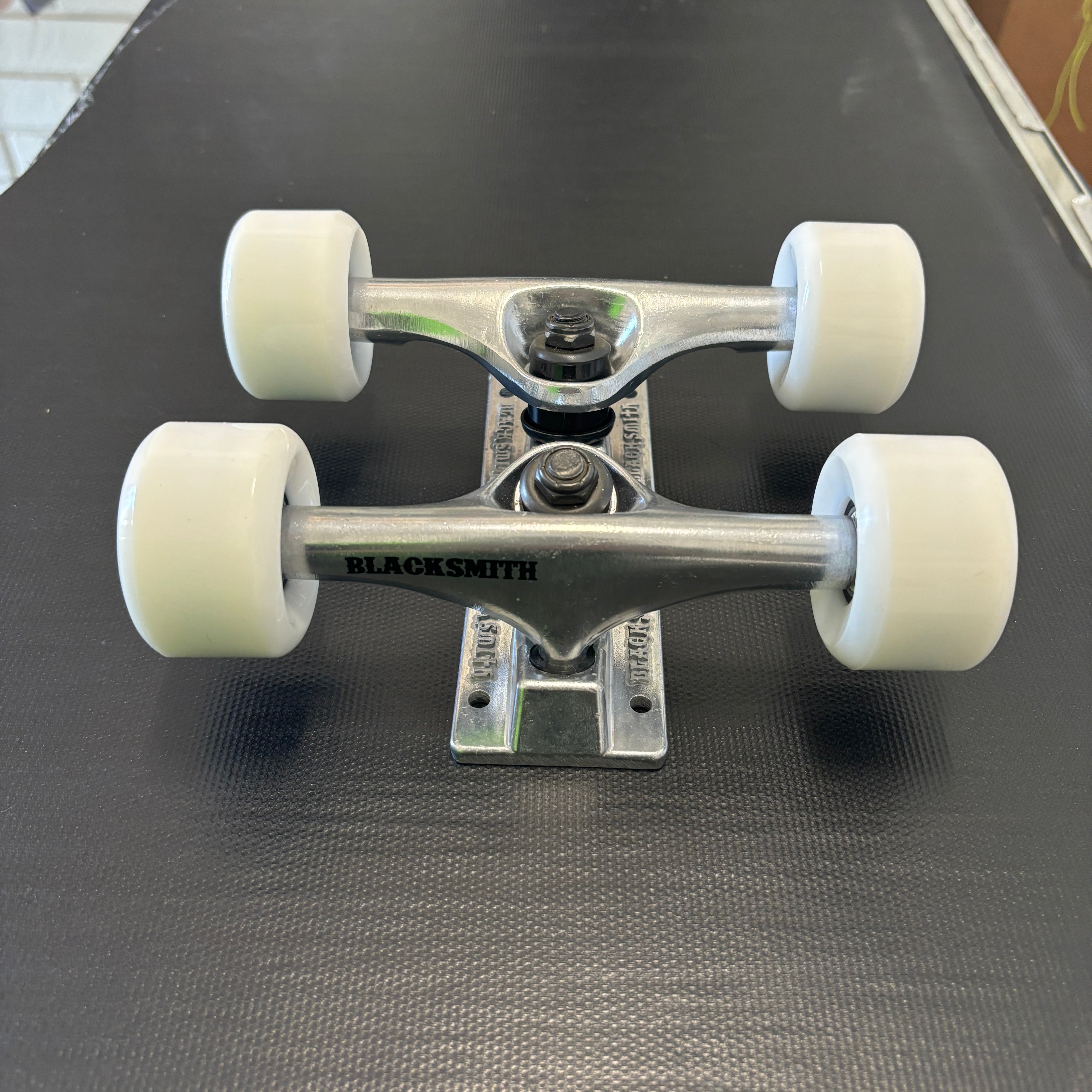 complete skateboard setup trucks and wheels